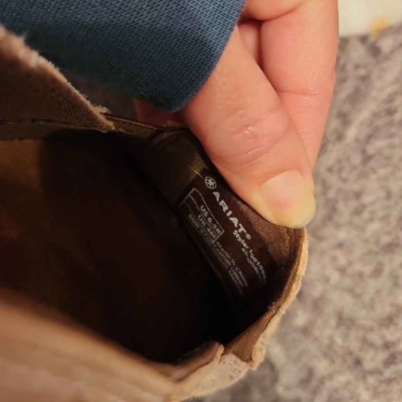 Ariat cruisers - Picture 3 of 3